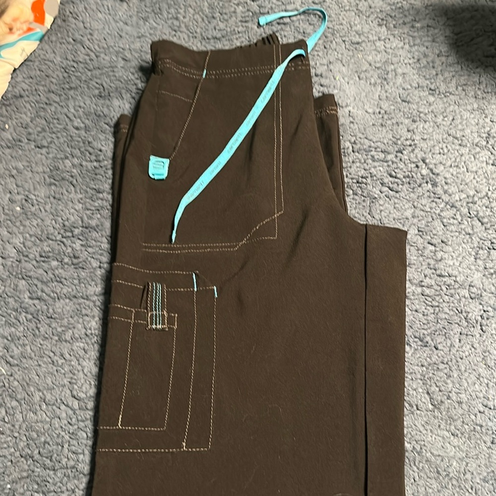 Carhartt scrub pants small black comfy around house too